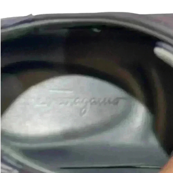 Salvatore Ferragamo Cube Italy Men's Navy Blue Leather  Low-Top Sneakers 7.5 M - Picture 7 of 15